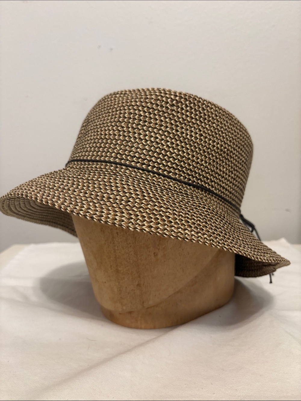 Croft & Barrow Woven Straw Hat - Tan and Black